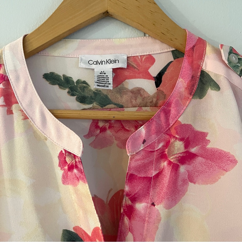 Calvin Klein Pink Floral Button Down Blouse Feminine Casual Workwear Weekendwear - Picture 7 of 8